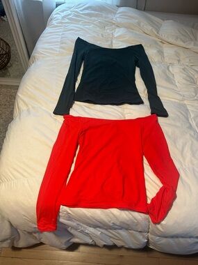 Off-Shoulder Long Sleeve Tops - Black & Red